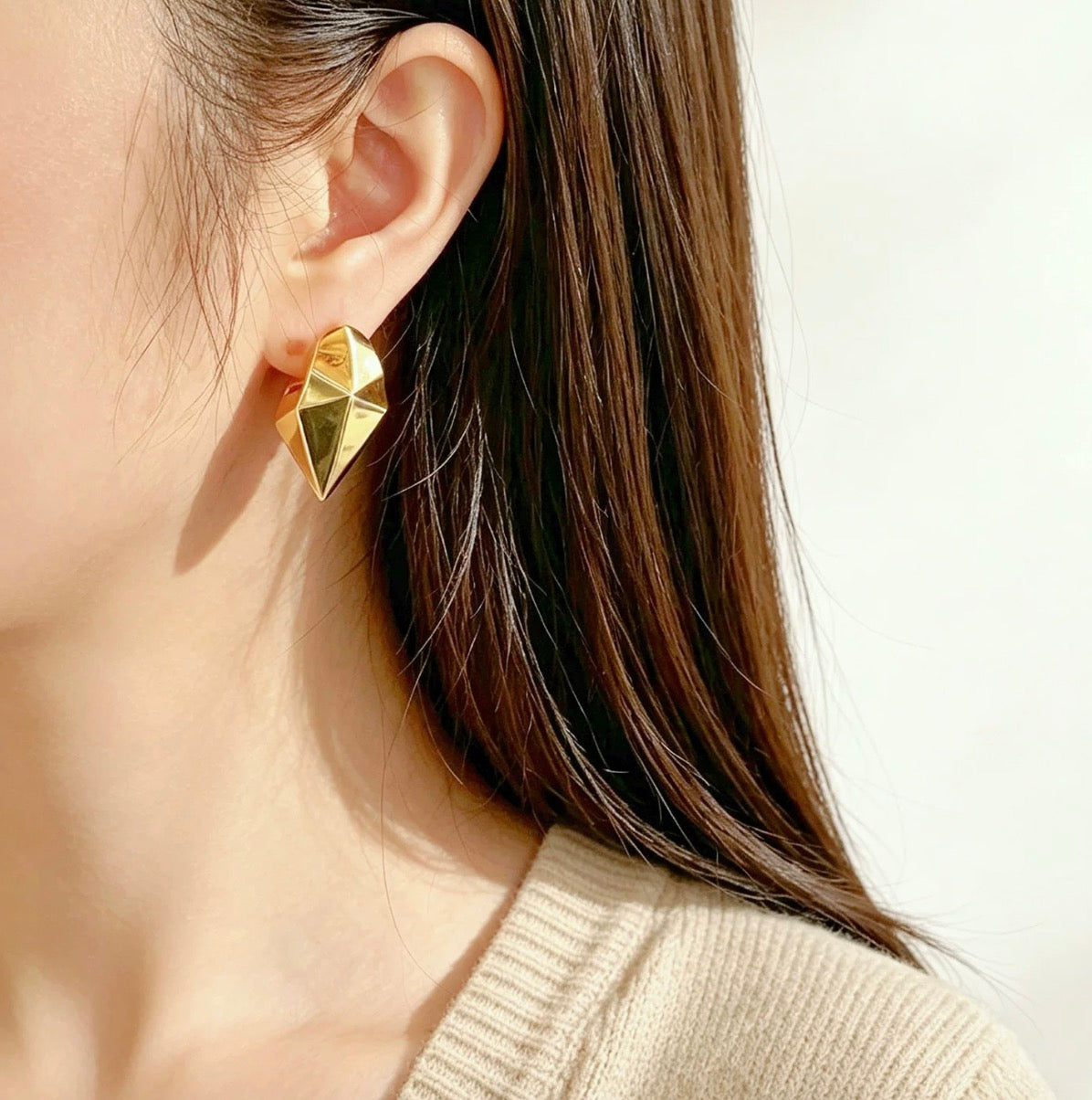 18K Yellow Gold Plump Teardrop Stud Earrings, Sizes S and M, 18K Yellow Gold Hollow Earrings, Round, Drop, Triangle, 18K Yellow Gold, Droplet, Teardrop