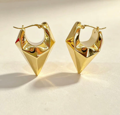 18K Yellow Gold Plump Teardrop Stud Earrings, Sizes S and M, 18K Yellow Gold Hollow Earrings, Round, Drop, Triangle, 18K Yellow Gold, Droplet, Teardrop