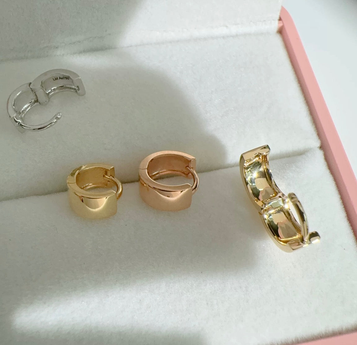 K18YG WG PG リングピアス 7.5mm フープピアス 18k 幅広