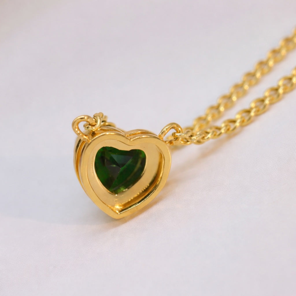 18k yellow gold jewelry curb chain tsavorite heart necklace