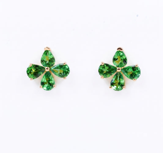 K18YG ツァボライト スタッドピアス 四ツ葉 花 グリーン 緑 クローバー イエローゴールド 18k ティアドロップ