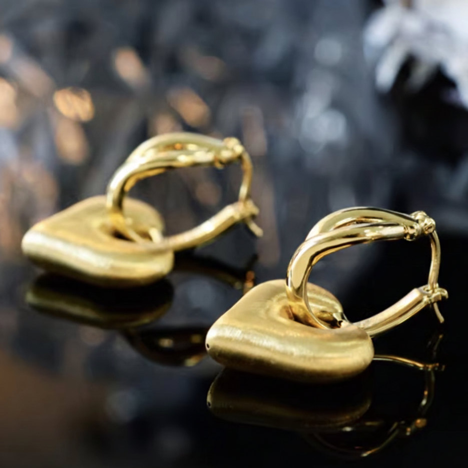 heart puffy earrings 18kyg