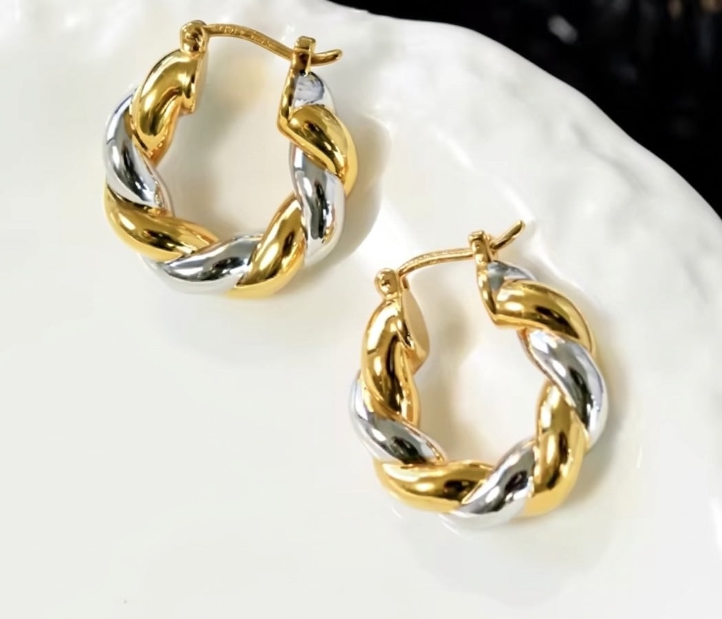 K18YG WG フープピアス 中空 イタリアンジュエリー 18K ツイスト ロープ バイカラー