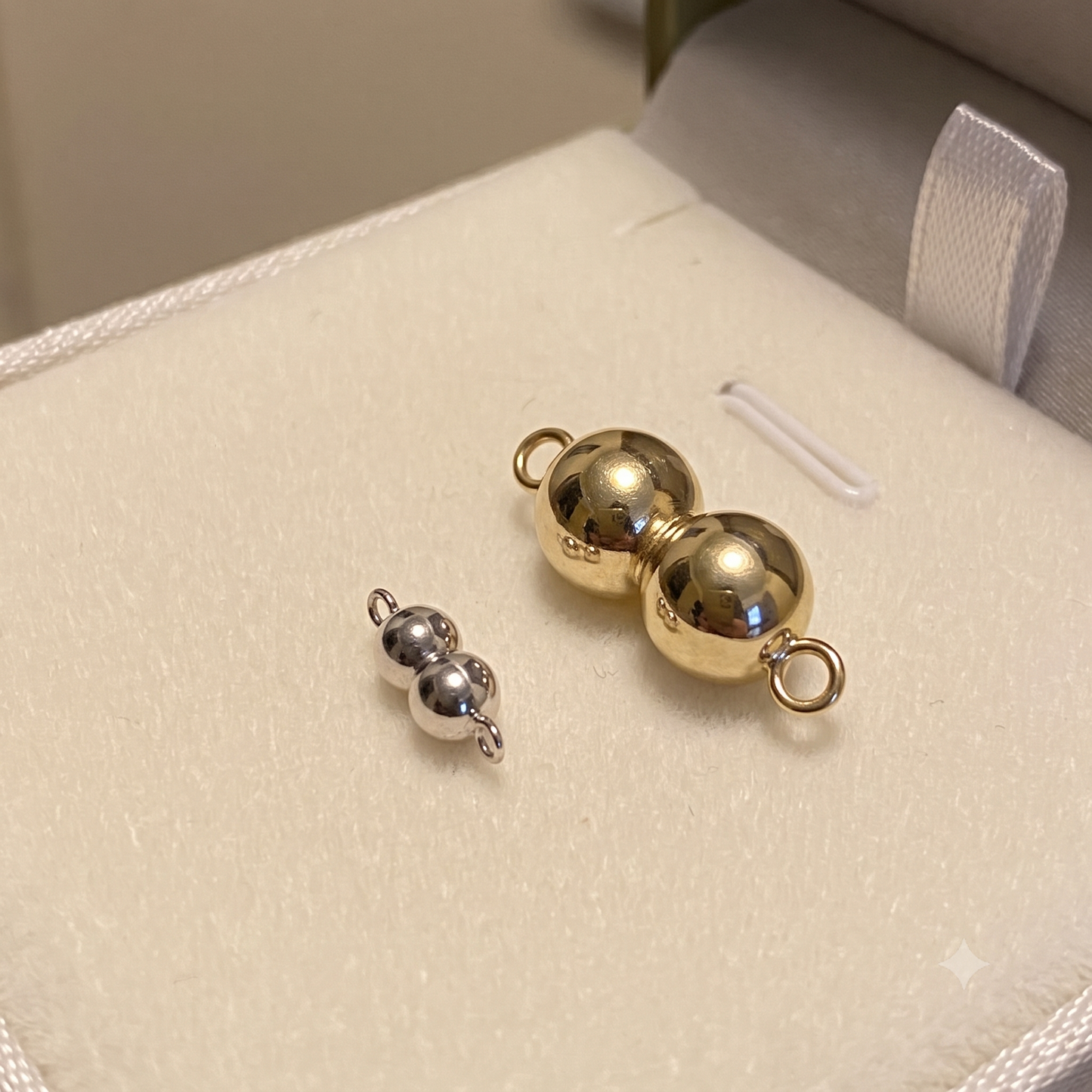 18K Yellow Gold and White Gold Clasp, Spherical, Round, Pearl Necklace Charm, Magnet, Jewelry Parts, One-Touch Clasp