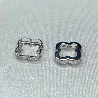K18WG YG クローバー 四ツ葉 チャーム ネックレスパーツ 18K 18金 チェーンパーツ ペンダントパーツ コマ ホワイトゴールド イエローゴールド