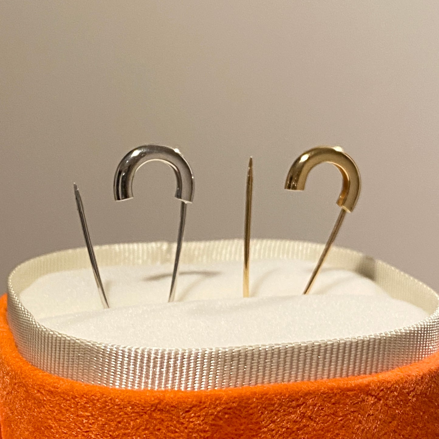 K18YG WG PG 安全ピン ブローチ 30x11mm ピアス ペンダント 2way 3way 18K ピン 針 K18 イエローゴールド ホワイトゴールド 大きめ ピン型