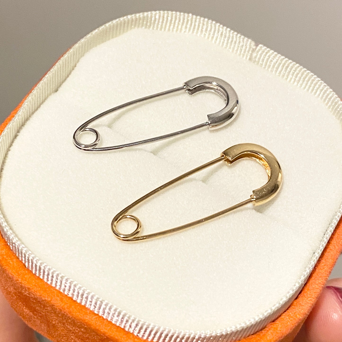 K18YG WG PG 安全ピン ブローチ 30x11mm ピアス ペンダント 2way 3way 18K ピン 針 K18 イエローゴールド ホワイトゴールド 大きめ ピン型