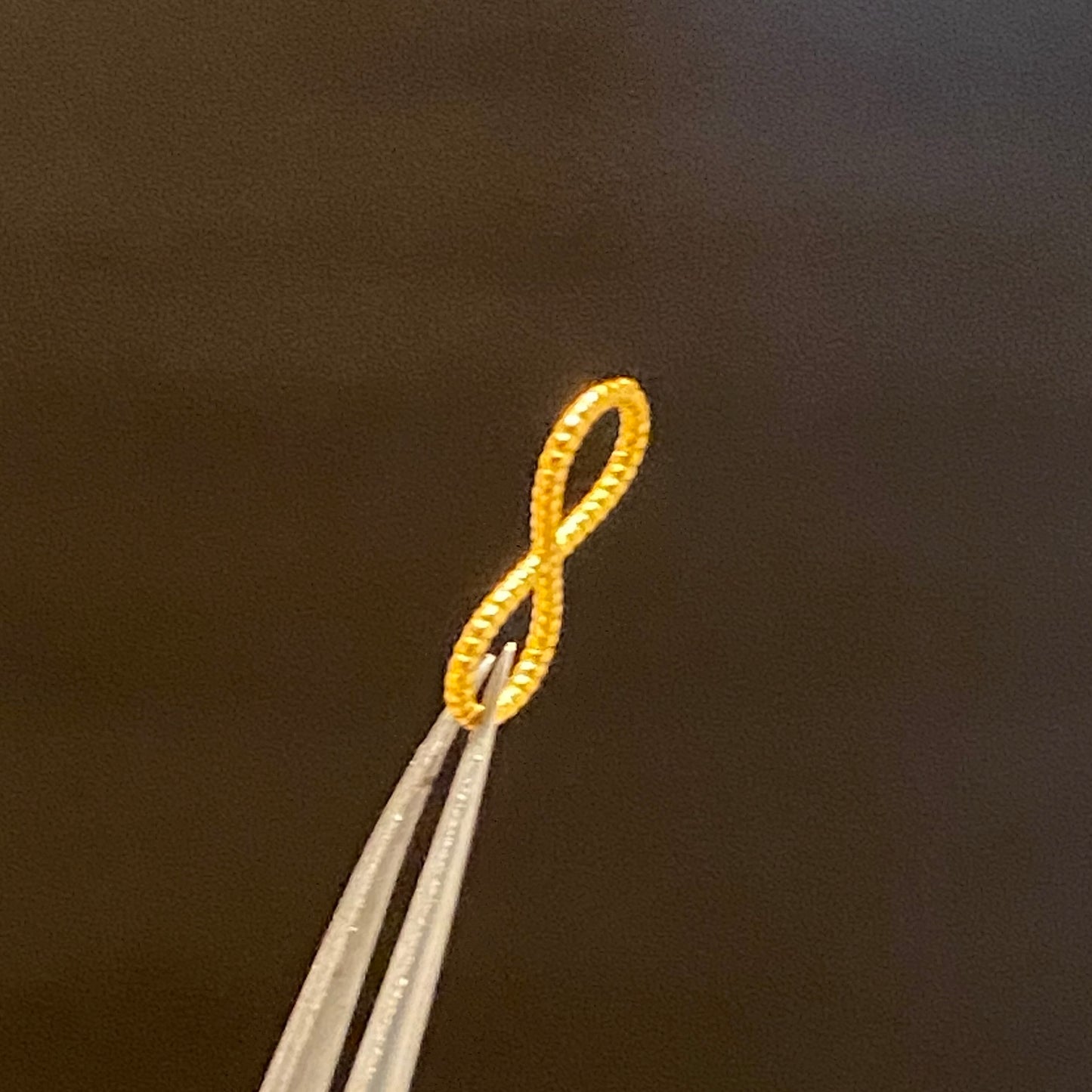 K18YG 【8の字】イエローゴールド パーツ チャーム チェーンパーツ コマ 18K 18金 ロープ ねじり ツイスト アジャスター インフィニティ 無限 8