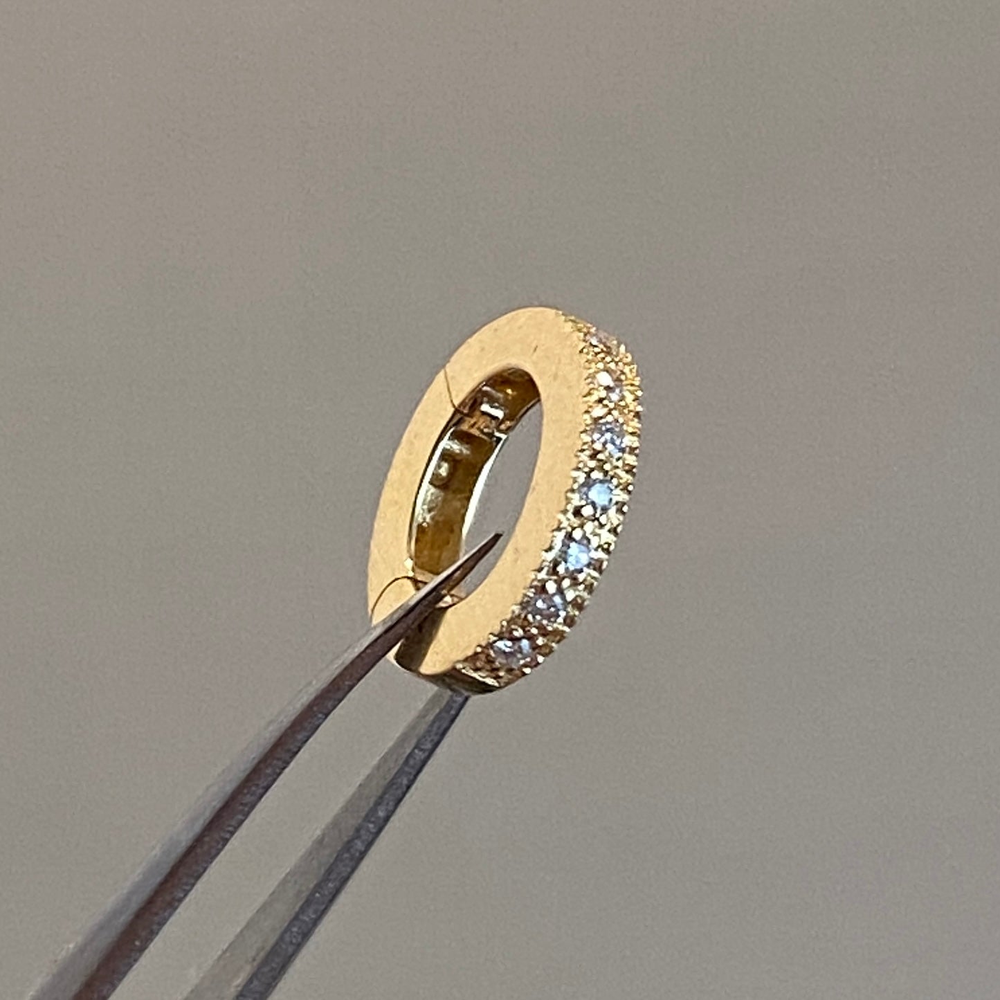 18k ロック付きクラスプ ダイヤモンドバチカンgold locking clasp diamonds pendant bail