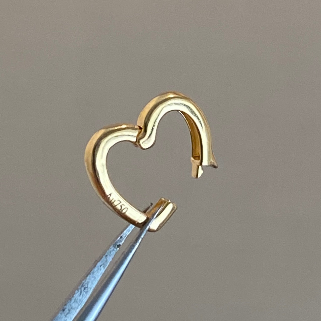 K18YG WG PG ハート チャーム 18金 クラスプ 留め具 チェーンパーツ コマ 18K 開口 繋ぎ イエローゴールド ホワイトゴールド ハート型