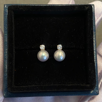 K18YG あこや真珠 灰色あこや ピアス スタッドピアス グレーパール 18K 18金 灰色アコヤ イエローゴールド グレー 灰色 シルバー