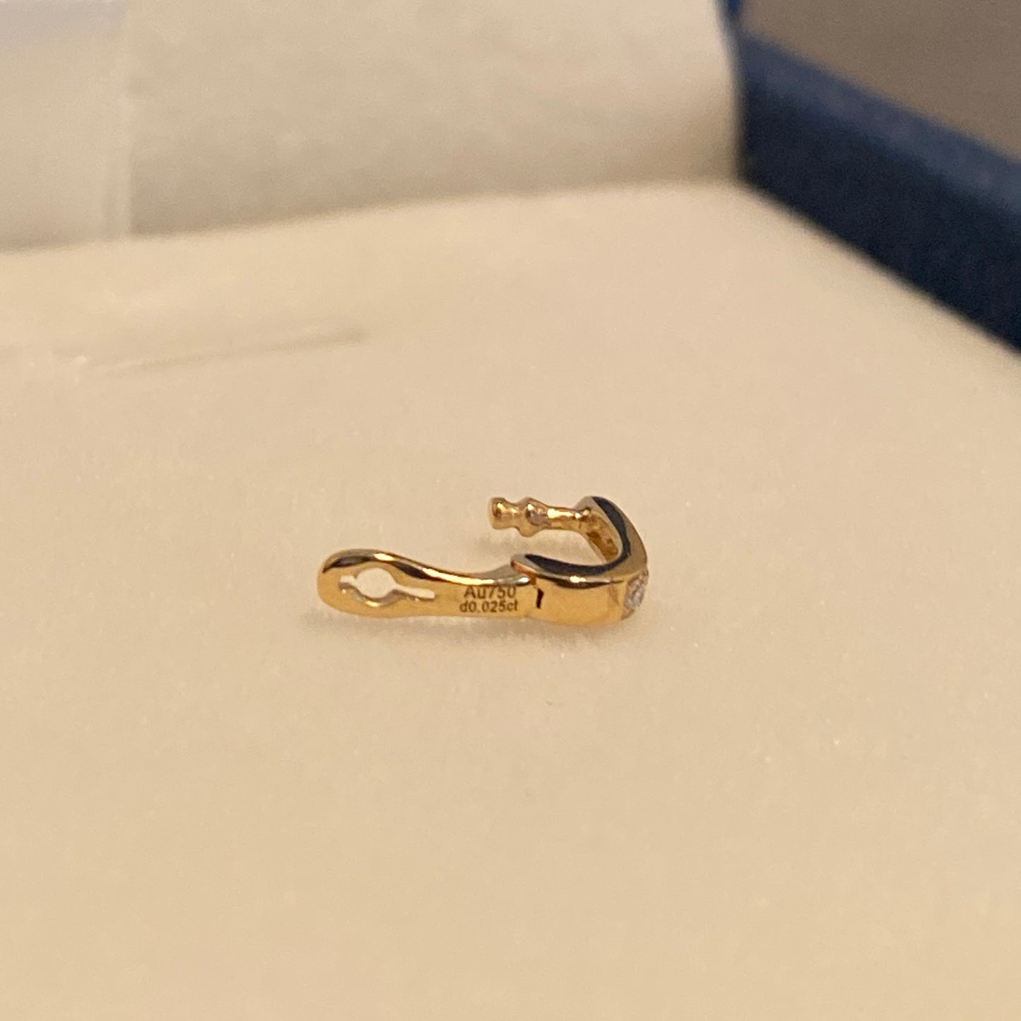 K18YG WG バチカン パーツ ダイヤモンド チャームホルダー 18K ペンダントパーツ ネックレスパーツ ホースシュー 馬モチーフ