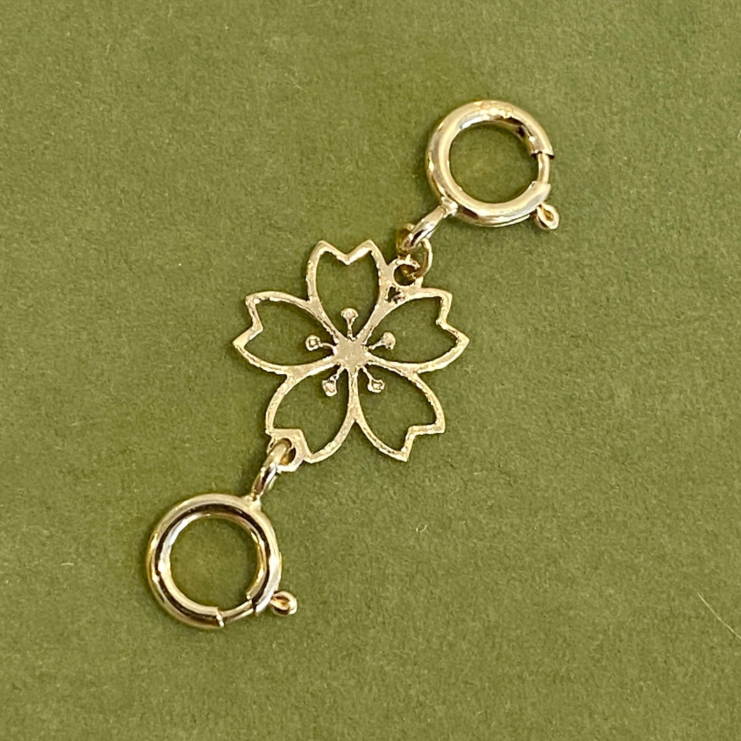 K18YG 引き輪 ヒキワ ひきわ 花 桜 梅 チェーンパーツ ネックレスパーツ YG 18K チャーム 両開口 コマ 花モチーフ 1.8cm / 3.8cm / 5.8cm 延伸 延ばす
