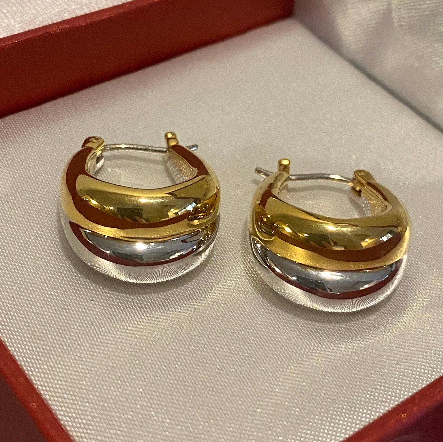 K18YG WG ぷっくり ティアドロップ リングピアス 中空ピアス イエローゴールド ドロップ型 18K YG 雫 涙 ツートン ２色 ダブルカラー