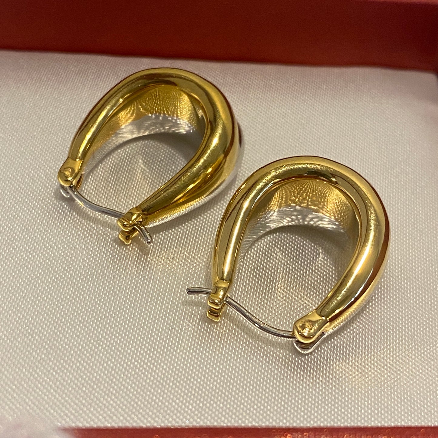 K18YG WG ぷっくり ティアドロップ リングピアス 中空ピアス イエローゴールド ドロップ型 18K YG 雫 涙 ツートン ２色 ダブルカラー