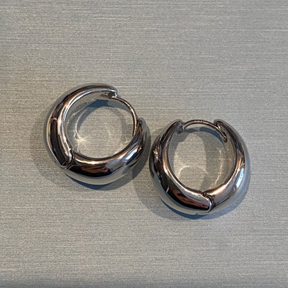 K18YG WG 中折れ フープピアス 18金 イエローゴールド ホワイトゴールド ぷっくり 中空 ティアドロップ 雫 18K