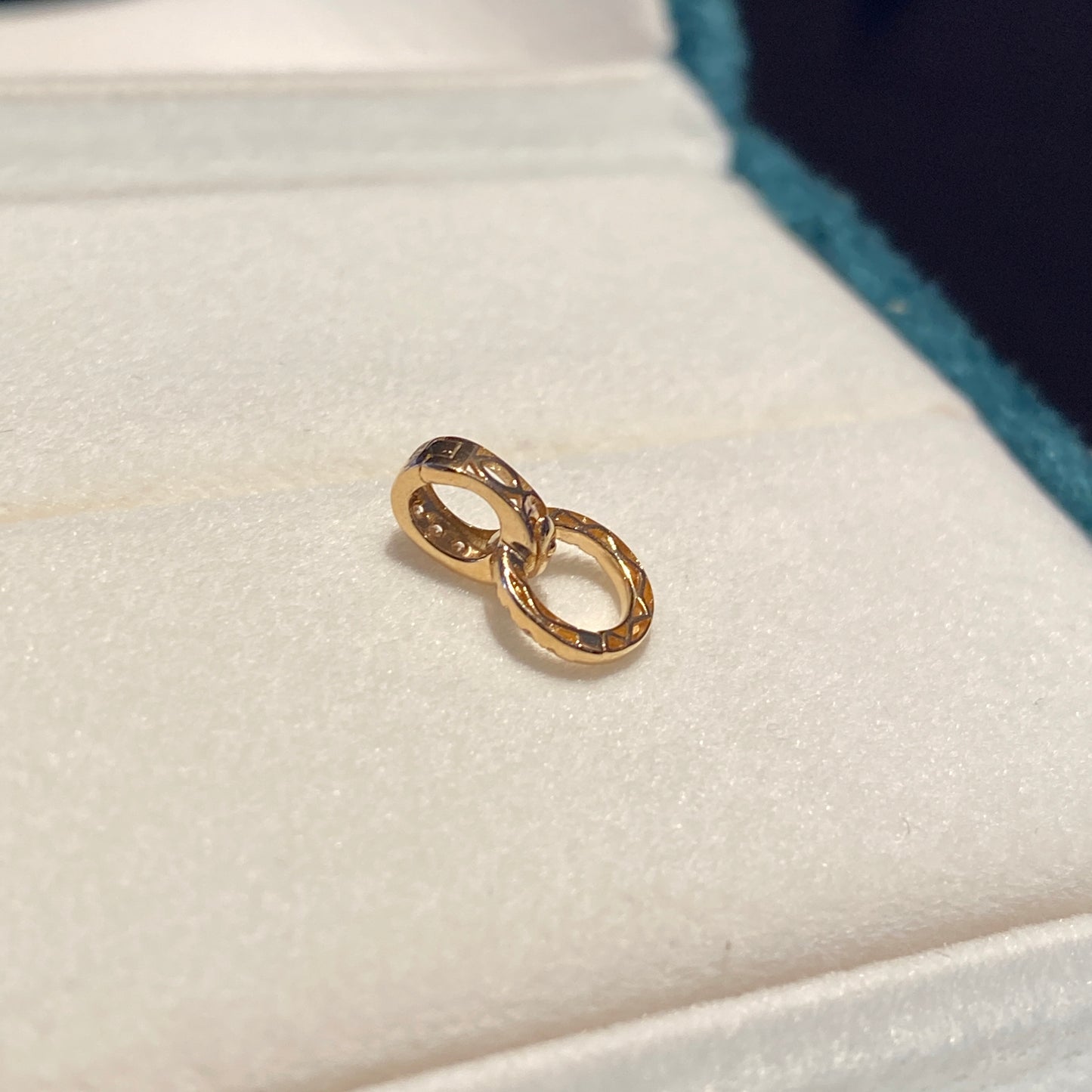 K18YG WG PG ダイヤモンド マルチバチカン 18K イエローゴールド ロック付き コネクター ペンダントホルダー 貴金属パーツ クラスプ