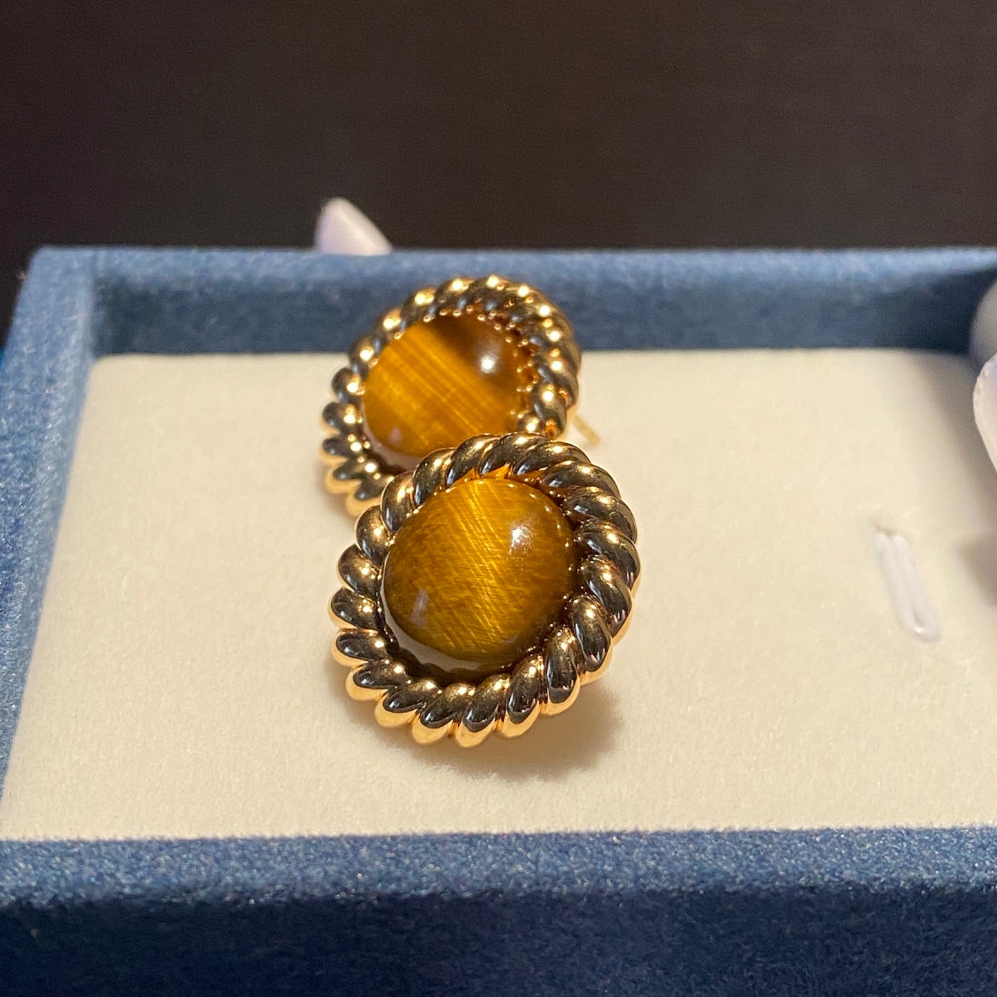 18K Yellow Gold Tiger Eye Round Stud Earrings with Twisted Setting, Lightweight, Large, Large Design