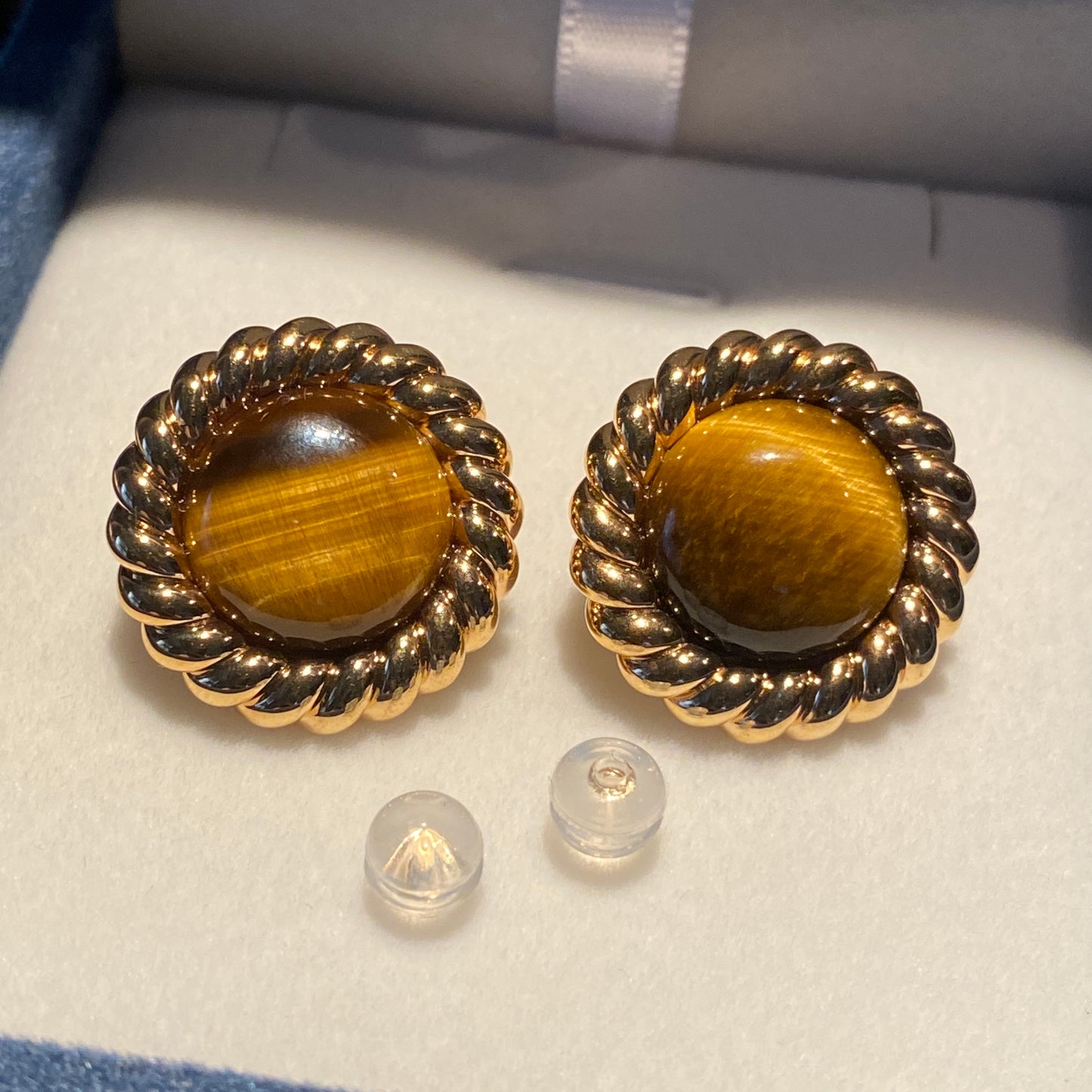 18K Yellow Gold Tiger Eye Round Stud Earrings with Twisted Setting, Lightweight, Large, Large Design