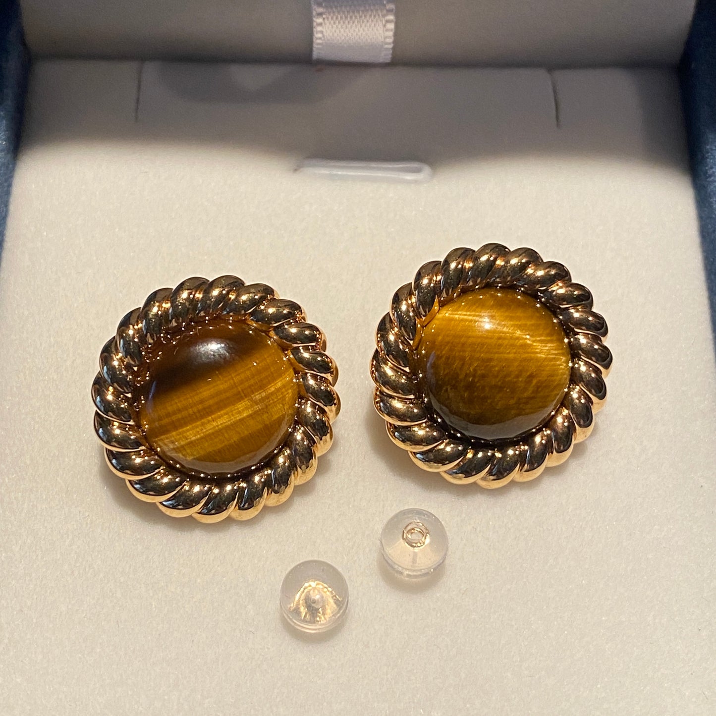 18K Yellow Gold Tiger Eye Round Stud Earrings with Twisted Setting, Lightweight, Large, Large Design