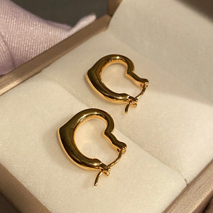 K18YG ピアス フープピアス リングピアス 18K 18金 ハートピアス イエローゴールド 中空 ぷっくり イタリアンジュエリー