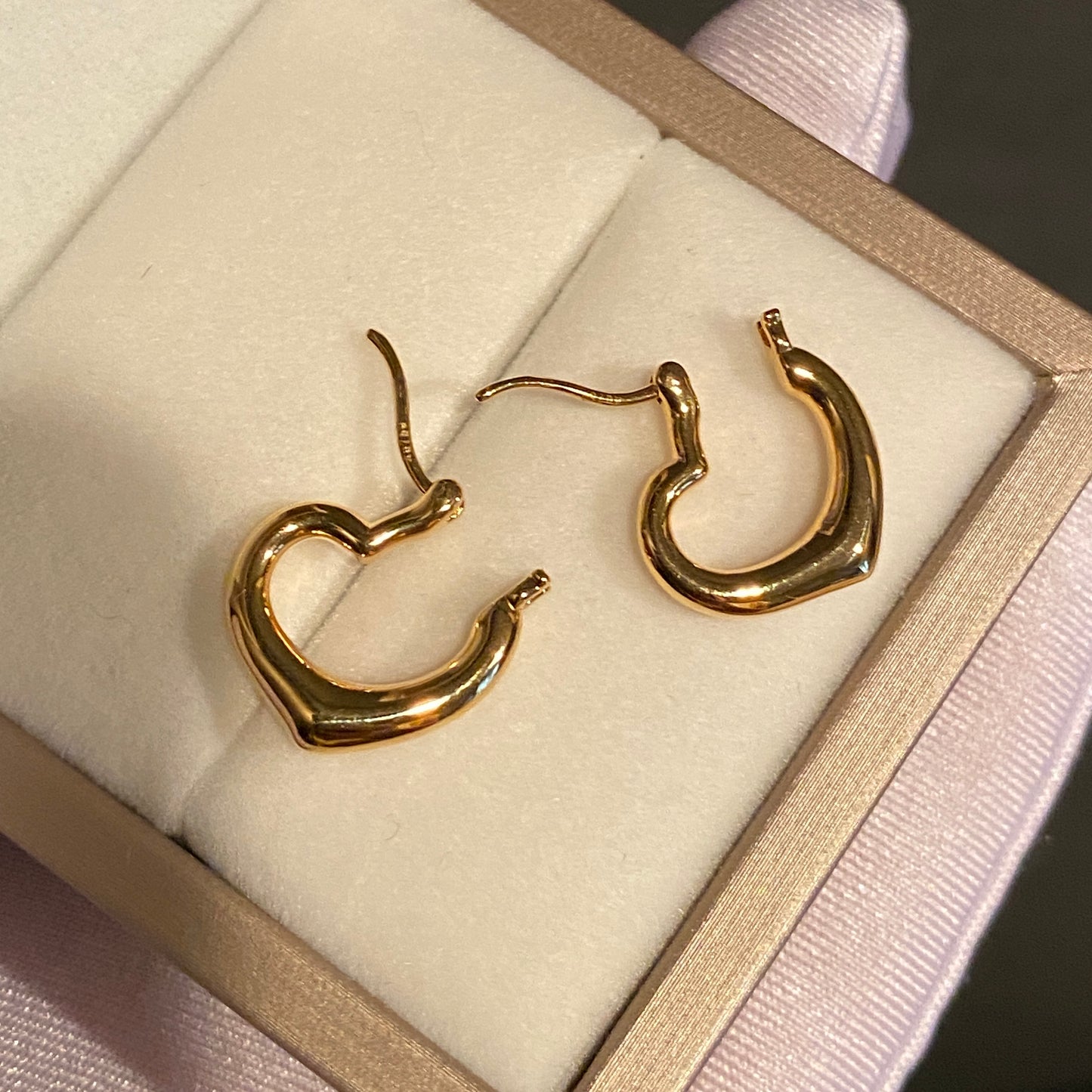 K18YG ピアス フープピアス リングピアス 18K 18金 ハートピアス イエローゴールド 中空 ぷっくり イタリアンジュエリー