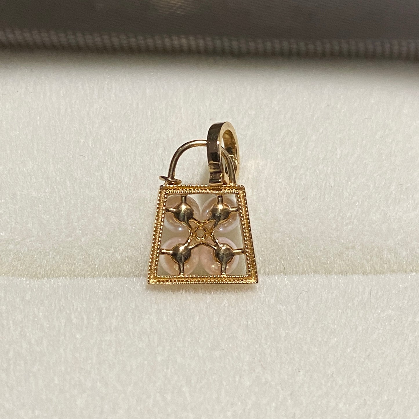 18K Yellow Gold Akoya Pearl Heart Pendant, 18K Yellow Gold, Akoya Pearl Necklace Charm