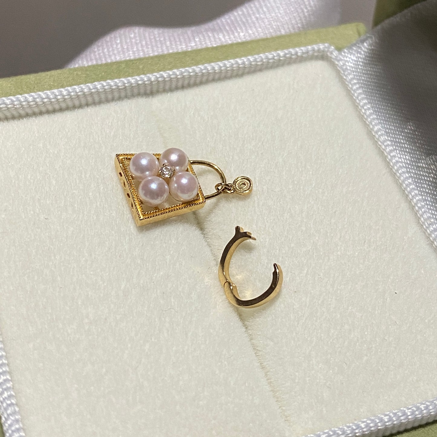 18K Yellow Gold Akoya Pearl Heart Pendant, 18K Yellow Gold, Akoya Pearl Necklace Charm