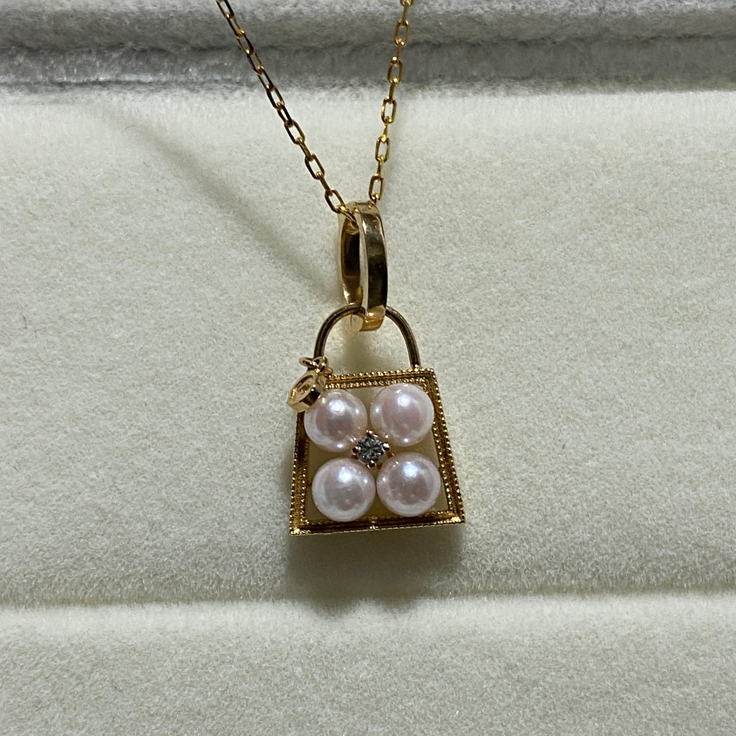 18K Yellow Gold Akoya Pearl Heart Pendant, 18K Yellow Gold, Akoya Pearl Necklace Charm