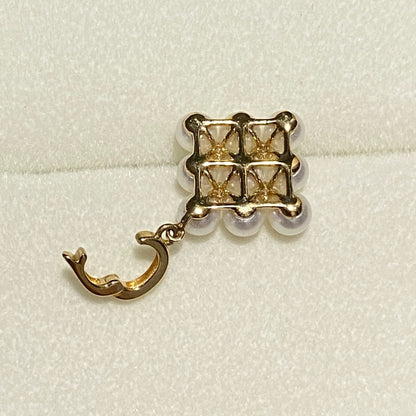 18K Yellow Gold Akoya Pearl Bracelet with Lace, 18K Akoya Pearl Lacy Bangle, Infinity 8 Wire