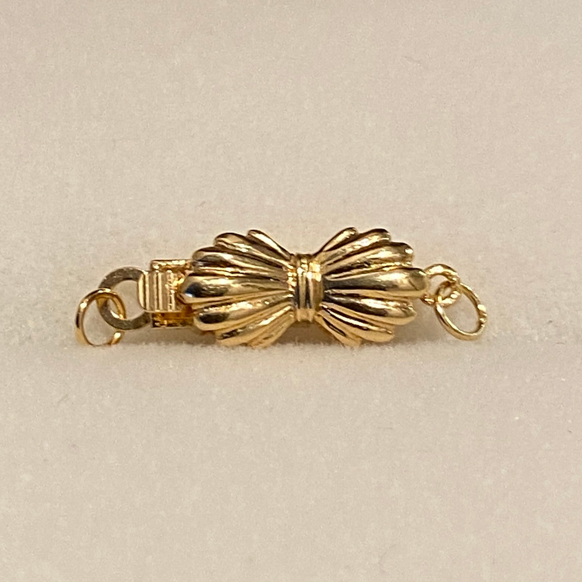 K18YG WG 中留め リボン コネクティングパーツ 貴金属パーツ 繋ぎ 18K チェーンパーツ 留め具 留め金具 イエローゴールド ホワイトゴールド