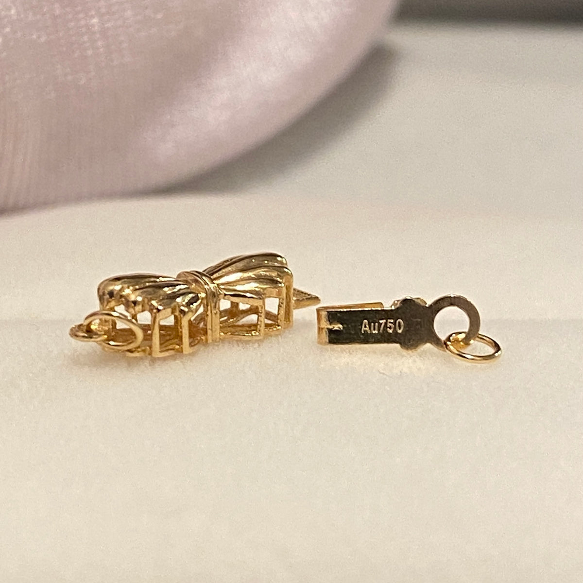 K18YG WG 中留め リボン コネクティングパーツ 貴金属パーツ 繋ぎ 18K チェーンパーツ 留め具 留め金具 イエローゴールド ホワイトゴールド