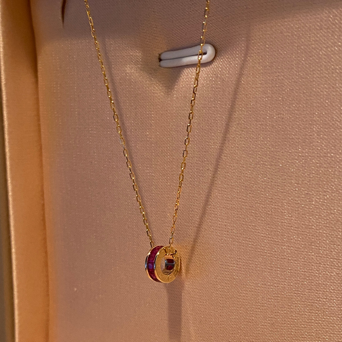 K18YG ツァボライト ルビー サファイア バチカン ネックレスチャーム ペンダント 18k スルー 開閉 パーツ ジュエリーパーツ