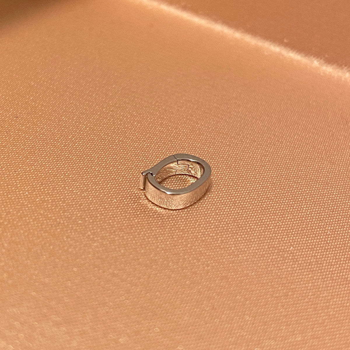 K18YG WG PG バチカン クリッカー 18K ペンダントホルダー 幅広 ジュエリーネックレスパーツ チャームホルダー コネクター