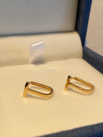 K18YG T-shaped ring earrings, yellow gold, 18K, 18k gold, hollow earrings, hoop earrings, yellow gold, simple, T-shaped, small, simple