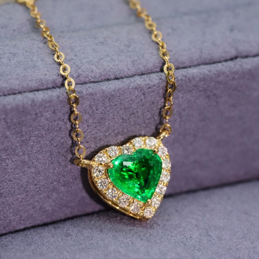 18k yellow gold jewelry emerald heart necklace diamonds