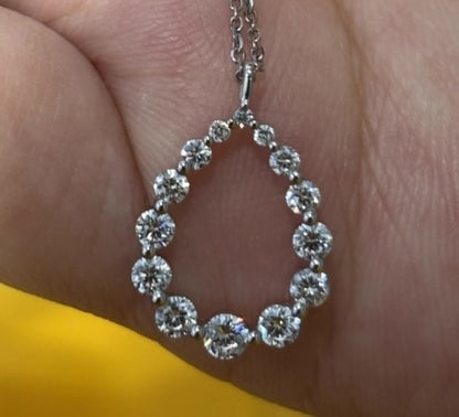 K18WG 天然ダイヤモンド ティアドロップ ペンダント ホワイトゴールド 18K WG 18金 ペンダントトップ ネックレスチャーム ネックレス 雫 涙