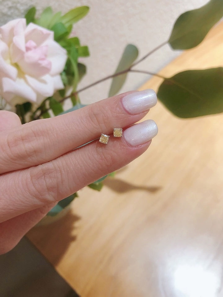 pt950 イエローダイヤ スタッドピアス 一粒 プラチナ カラーダイヤモンド Zカラー スクエア 0.15ct~