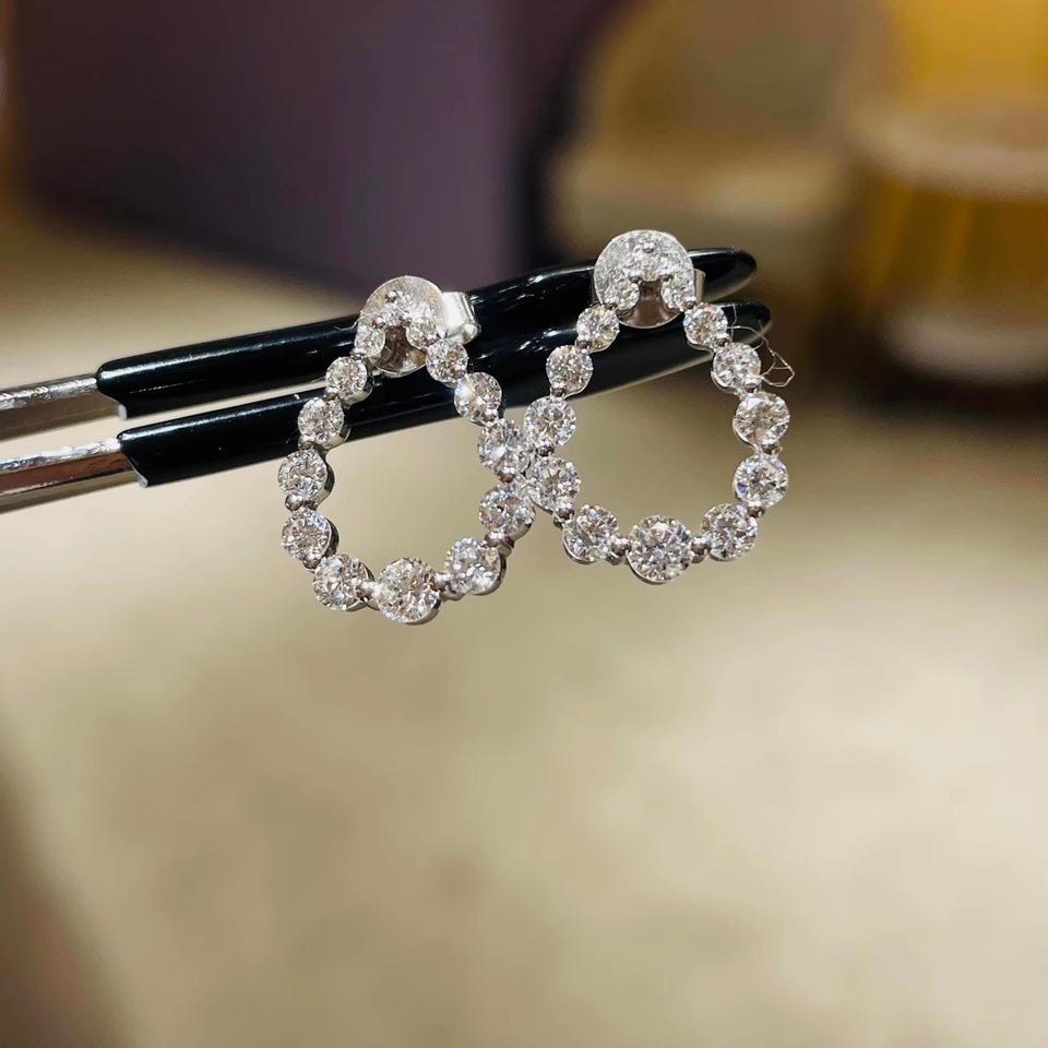 K18WG 天然ダイヤモンド 1ct ティアドロップ ピアス ホワイトゴールド 18K WG 18金 スタッドピアス 雫 涙