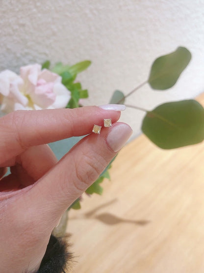 pt950 イエローダイヤ スタッドピアス 一粒 プラチナ カラーダイヤモンド Zカラー スクエア 0.15ct~