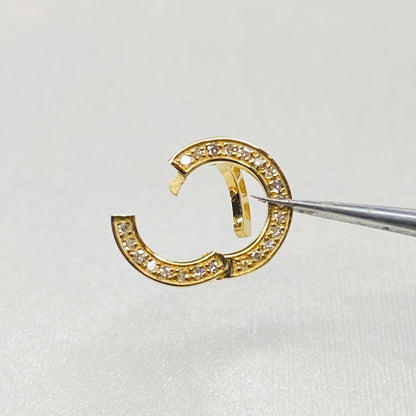 K18YG エメラルド ツァボライト チャーム マルチバチカン 18K イエローゴールド ヘアライン加工 やすり加工 マット加工 ドロップ型 ペンダント バチカン ダイヤモンド 大きめ 花彫