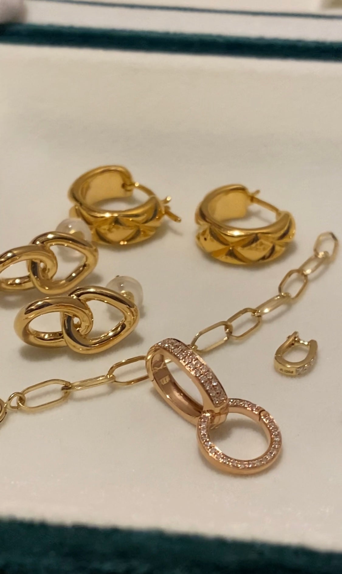 K18PG YG WG パーツ バチカン チャーム ダイヤモンド ダイヤ 留め金具 18金 フルダイヤ 全面ダイヤ 18K 繋ぎ ネックレスパーツ ペンダントパーツ クラスプ ロック付き 大きめ マルチバチカン - Jewelry Hills Tokyo