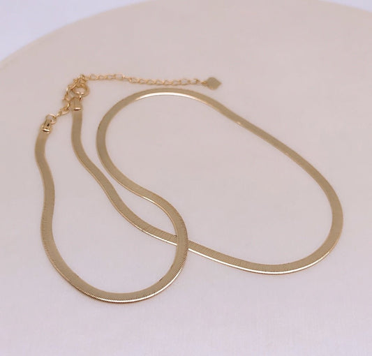K18YG イエローゴールド 18金 ネックレス チェーンネックレス スネークチェーン スネークネックレス 18K ネックレスチェーン 35+7cm 2.6mm - Jewelry Hills Tokyo
