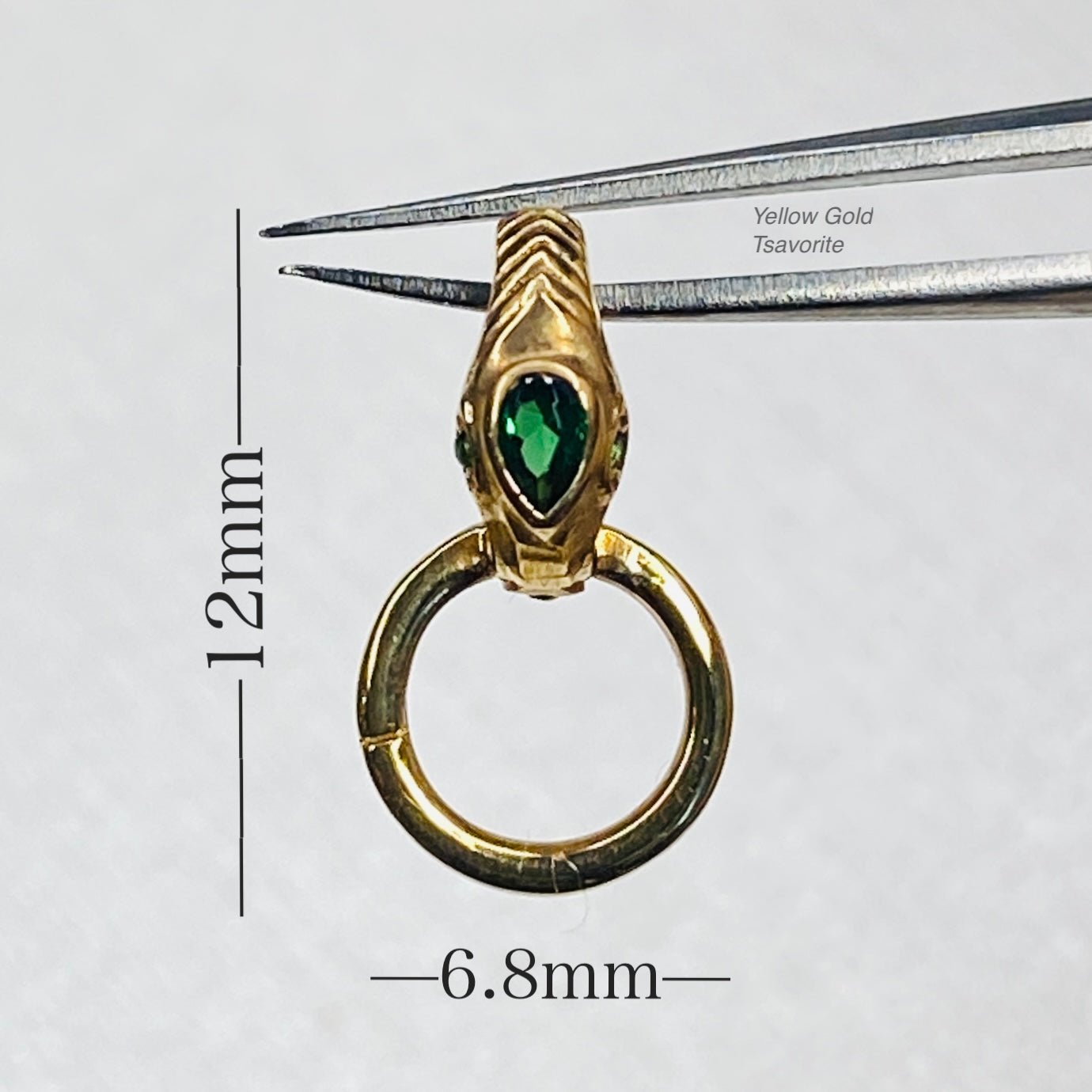 K18YG ツァボライト バチカン ロック付き 開口 ペンダントトップ 18K 18金 イエローゴールド ネックレスチャーム 爪ロック パーツ チャーム - Jewelry Hills Tokyo