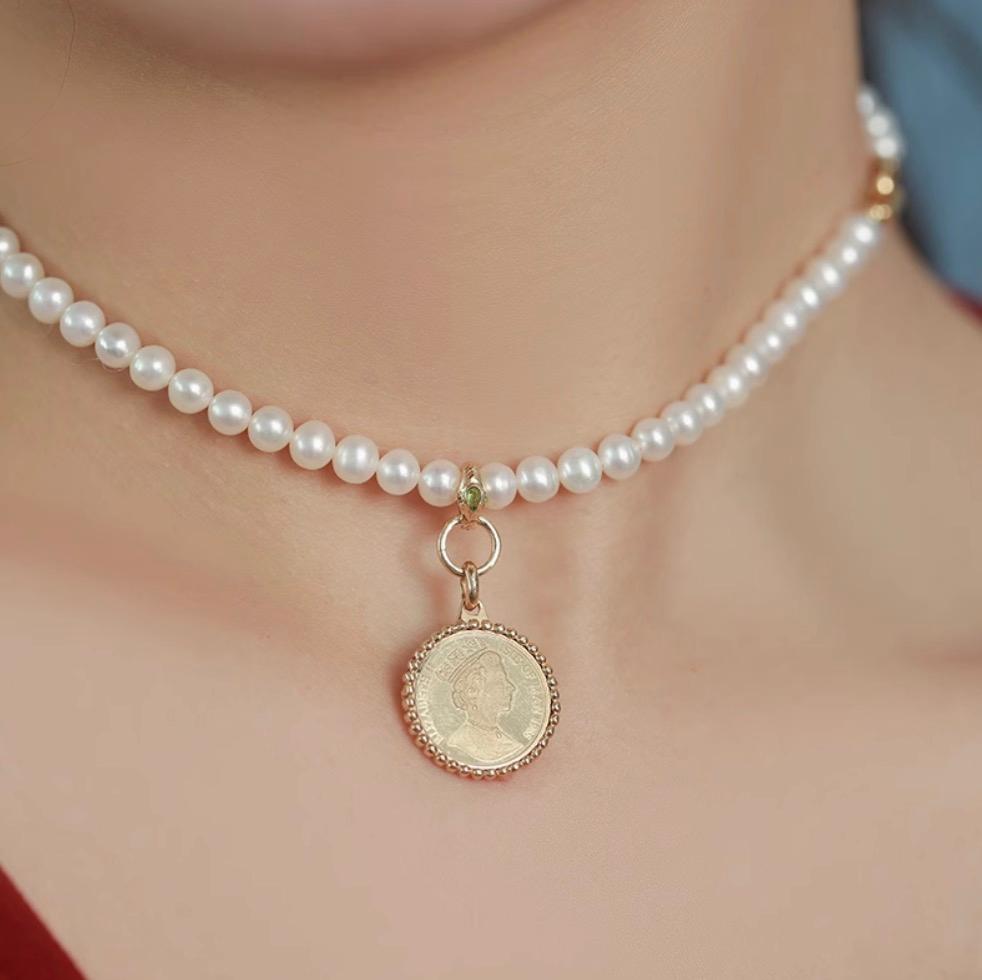 K18YG ツァボライト バチカン ロック付き 開口 ペンダントトップ 18K 18金 イエローゴールド ネックレスチャーム 爪ロック パーツ チャーム - Jewelry Hills Tokyo