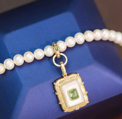 K18YG ツァボライト バチカン ロック付き 開口 ペンダントトップ 18K 18金 イエローゴールド ネックレスチャーム 爪ロック パーツ チャーム - Jewelry Hills Tokyo