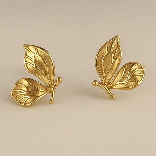 K18YG イエローゴールド 18K ピアス スタッドピアス ちょうちょ 蝶 花びら ＊チャームが付けられます。 - Jewelry Hills Tokyo