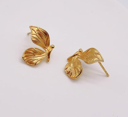 K18YG イエローゴールド 18K ピアス スタッドピアス ちょうちょ 蝶 花びら ＊チャームが付けられます。 - Jewelry Hills Tokyo