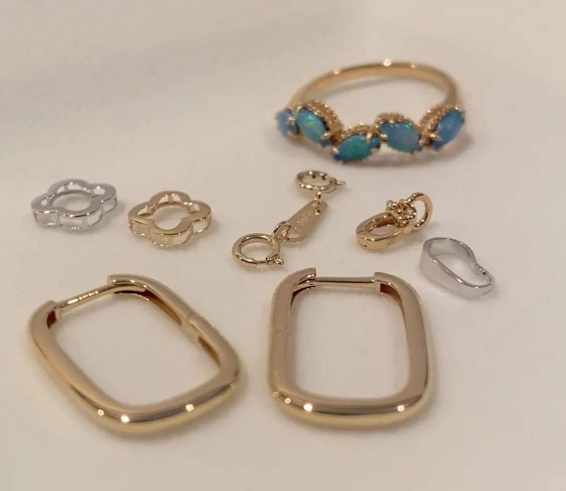 K18YG WG クローバー 四ツ葉 チャーム ネックレスパーツ 18K 18金 チェーンパーツ ペンダントパーツ コマ ホワイトゴールド イエローゴールド - Jewelry Hills Tokyo