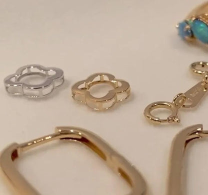 K18YG WG クローバー 四ツ葉 チャーム ネックレスパーツ 18K 18金 チェーンパーツ ペンダントパーツ コマ ホワイトゴールド イエローゴールド - Jewelry Hills Tokyo